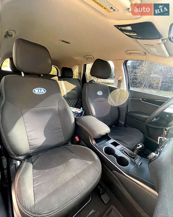 Позашляховик / Кросовер Kia Sorento 2016 в Сокалі