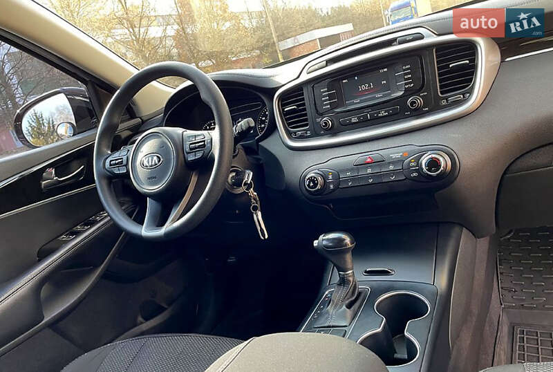 Позашляховик / Кросовер Kia Sorento 2016 в Сокалі