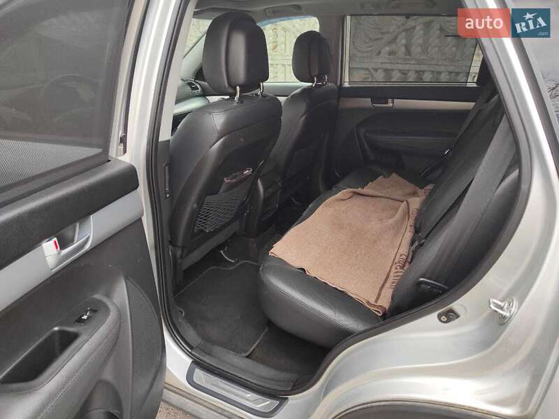 Позашляховик / Кросовер Kia Sorento 2014 в Жовкві