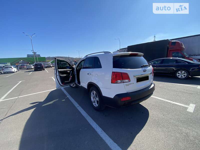 Позашляховик / Кросовер Kia Sorento 2011 в Мукачевому