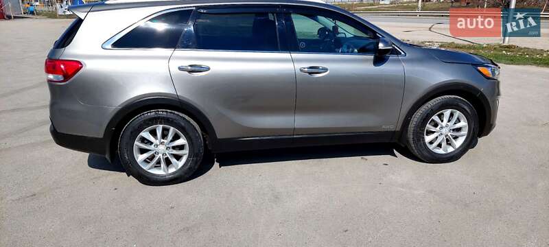 Позашляховик / Кросовер Kia Sorento 2016 в Тернополі