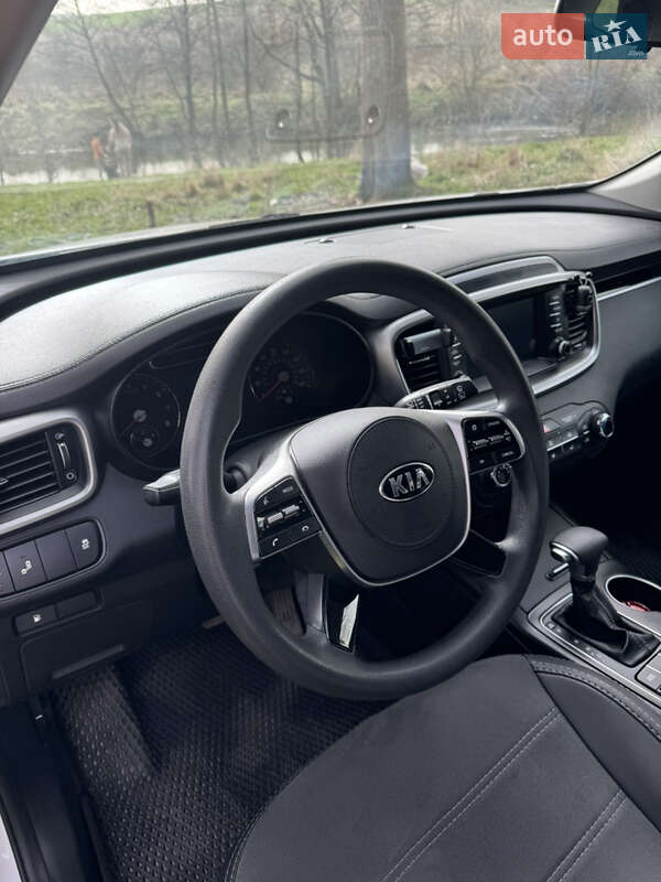 Внедорожник / Кроссовер Kia Sorento 2018 в Тернополе