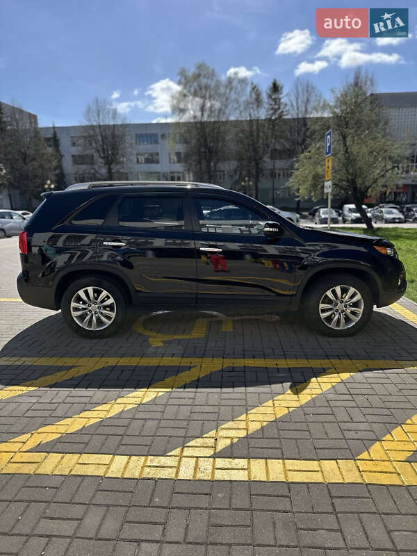 Позашляховик / Кросовер Kia Sorento 2010 в Сумах