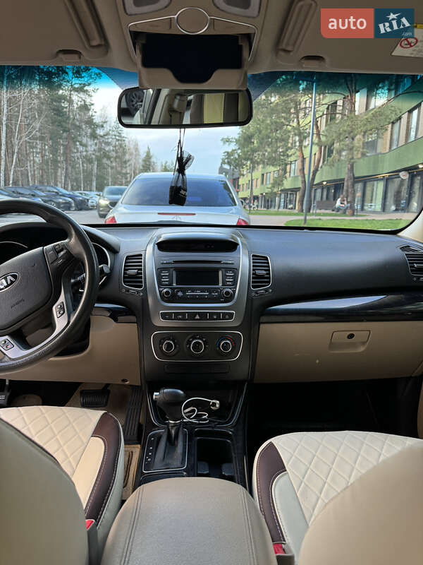 Позашляховик / Кросовер Kia Sorento 2013 в Києві