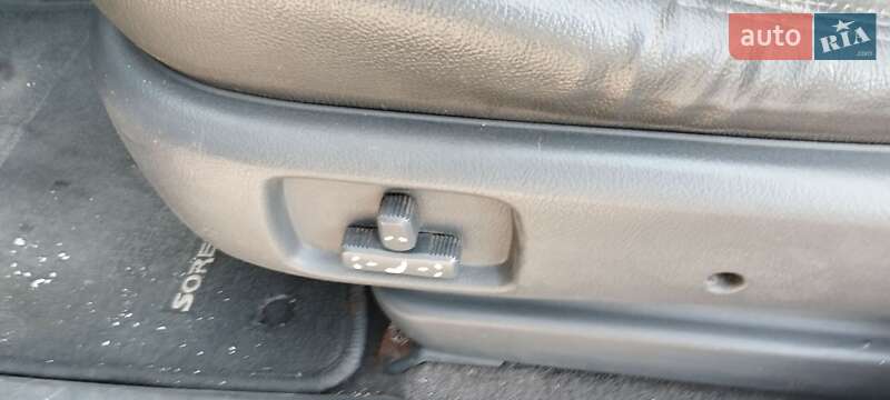 Внедорожник / Кроссовер Kia Sorento 2003 в Днепре