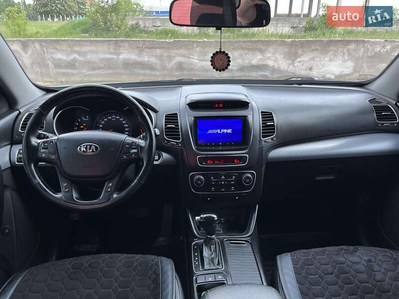 Позашляховик / Кросовер Kia Sorento 2013 в Гайсину