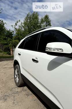 Внедорожник / Кроссовер Kia Sorento 2011 в Гадяче