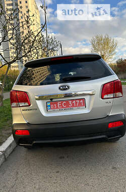 Позашляховик / Кросовер Kia Sorento 2010 в Києві