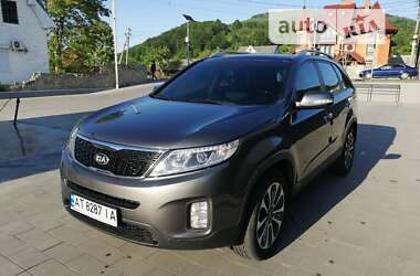 Внедорожник / Кроссовер Kia Sorento 2012 в Надворной