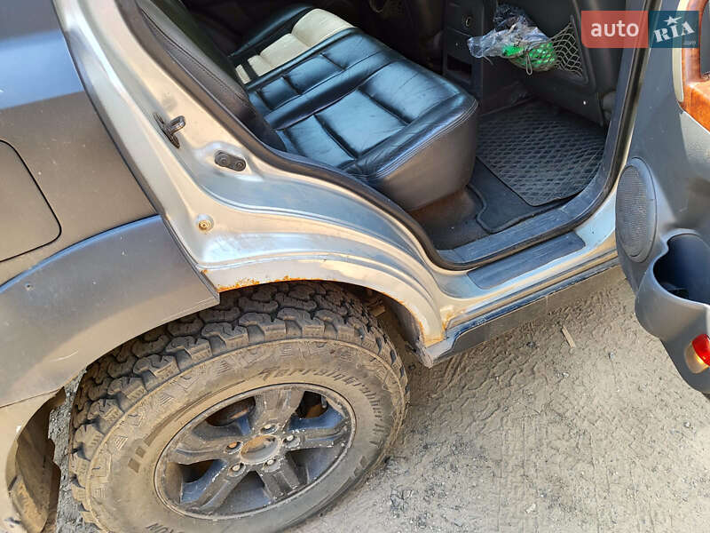 Внедорожник / Кроссовер Kia Sorento 2003 в Харькове