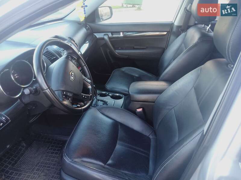 Внедорожник / Кроссовер Kia Sorento 2010 в Одессе