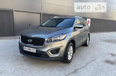 Внедорожник / Кроссовер Kia Sorento 2016 в 