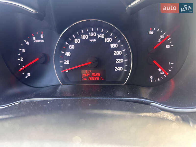 Позашляховик / Кросовер Kia Sorento 2013 в Львові