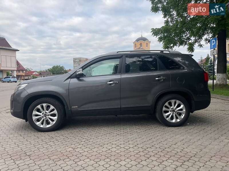 Позашляховик / Кросовер Kia Sorento 2014 в Івано-Франківську
