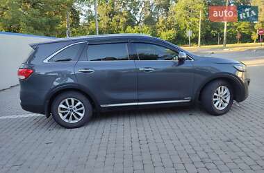 Внедорожник / Кроссовер Kia Sorento 2016 в 