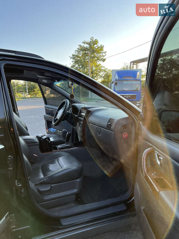 Позашляховик / Кросовер Kia Sorento 2003 в Кривому Розі