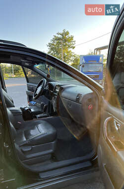 Внедорожник / Кроссовер Kia Sorento 2003 в 