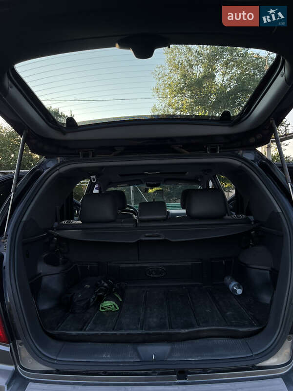 Позашляховик / Кросовер Kia Sorento 2003 в Кривому Розі