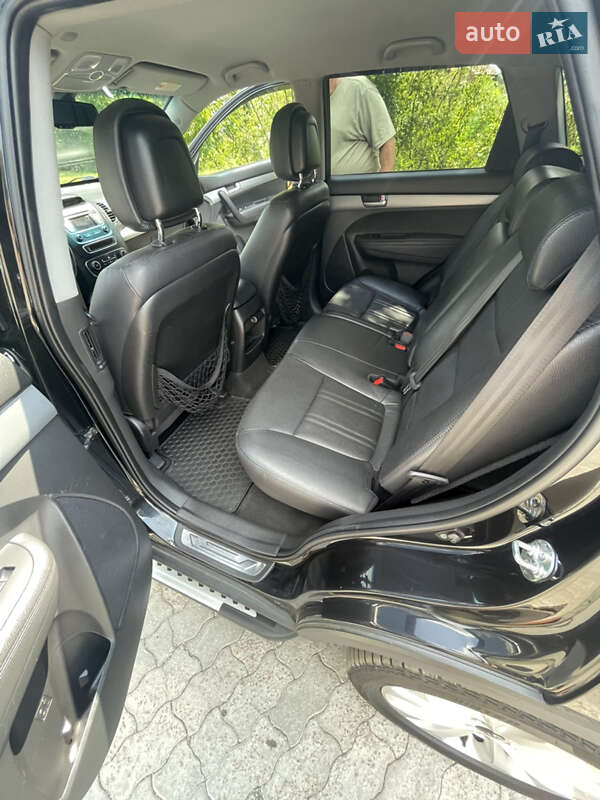 Внедорожник / Кроссовер Kia Sorento 2012 в Тячеве фото 13 Внедорожник / Кроссовер Kia Sorento 2012 в Тячеве