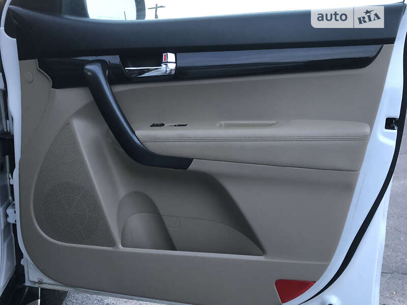Внедорожник / Кроссовер Kia Sorento 2012 в Ровно