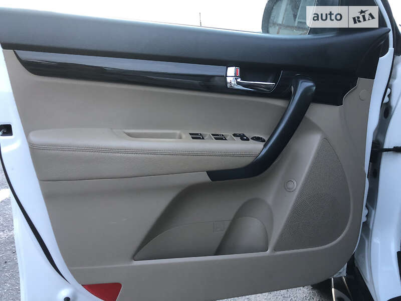 Внедорожник / Кроссовер Kia Sorento 2012 в Ровно