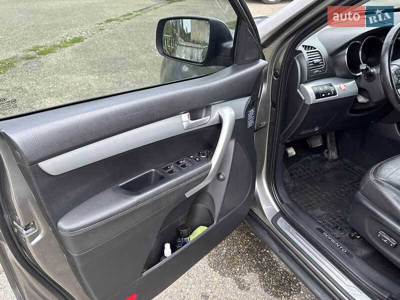 Внедорожник / Кроссовер Kia Sorento 2011 в Львове