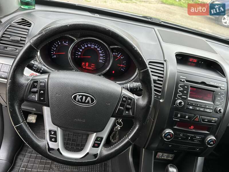 Внедорожник / Кроссовер Kia Sorento 2011 в Львове