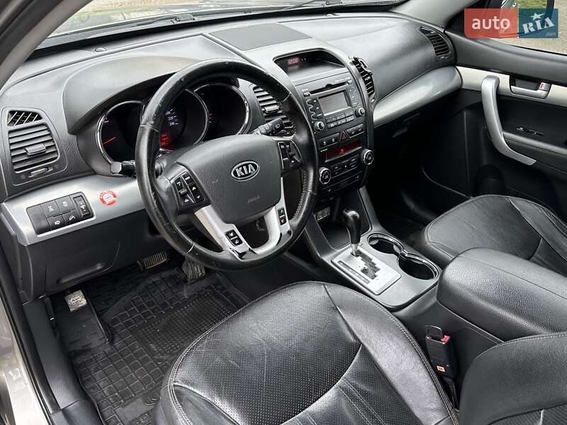 Внедорожник / Кроссовер Kia Sorento 2011 в Львове
