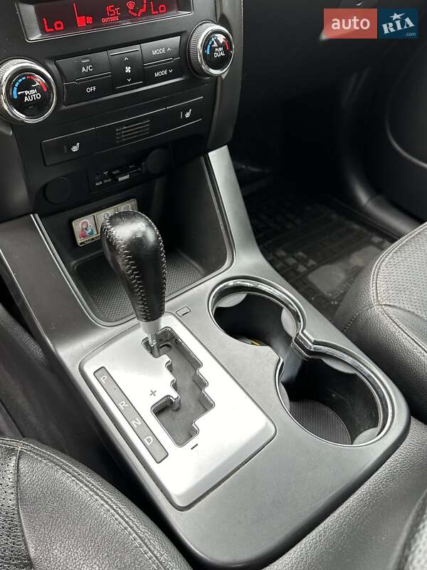 Внедорожник / Кроссовер Kia Sorento 2011 в Львове