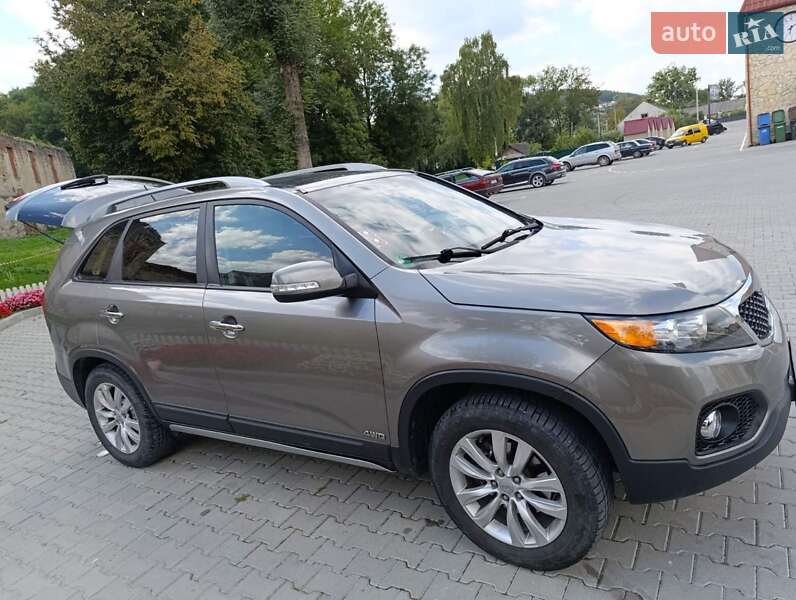 Внедорожник / Кроссовер Kia Sorento 2009 в Бережанах