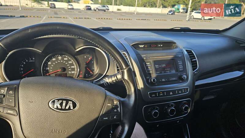 Позашляховик / Кросовер Kia Sorento 2013 в Дніпрі