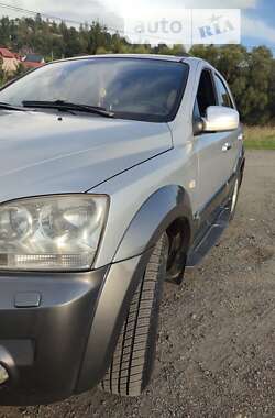 Позашляховик / Кросовер Kia Sorento 2004 в 