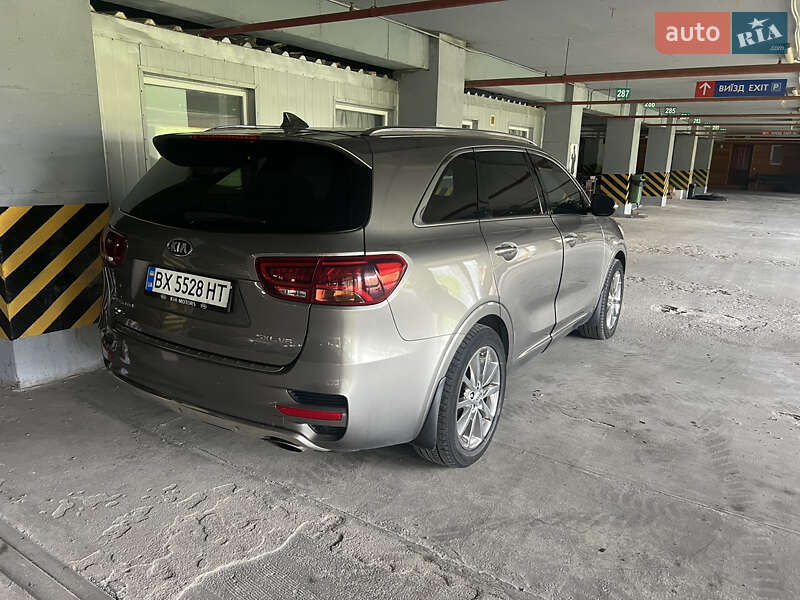 Внедорожник / Кроссовер Kia Sorento 2015 в Хмельницком