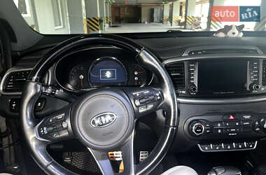 Позашляховик / Кросовер Kia Sorento 2015 в 