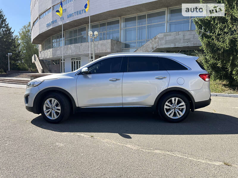 Позашляховик / Кросовер Kia Sorento 2016 в Києві