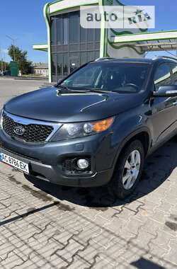 Внедорожник / Кроссовер Kia Sorento 2010 в Нововолынске