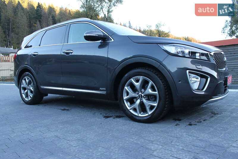Позашляховик / Кросовер Kia Sorento 2015 в 