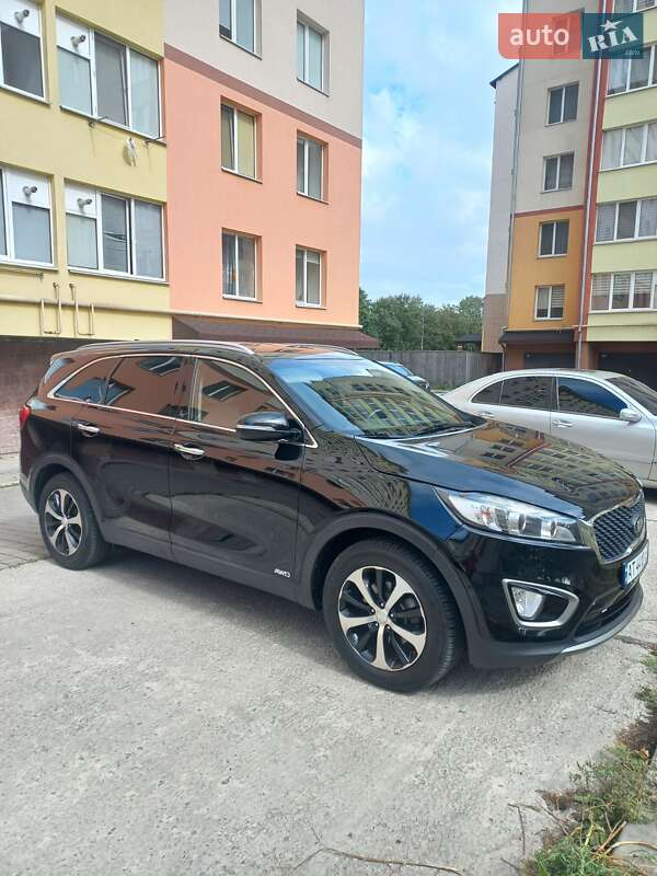 Позашляховик / Кросовер Kia Sorento 2016 в Івано-Франківську