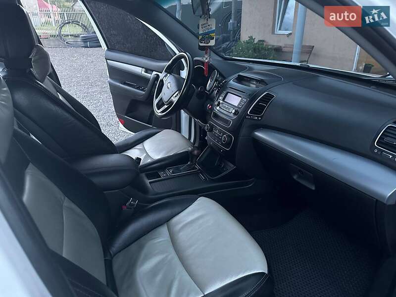 Внедорожник / Кроссовер Kia Sorento 2013 в Иршаве
