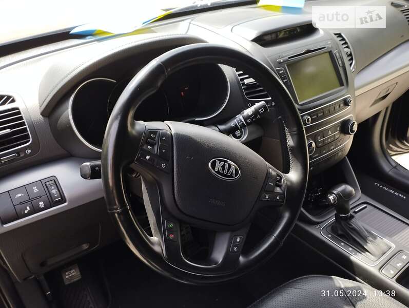 Позашляховик / Кросовер Kia Sorento 2013 в Переяславі