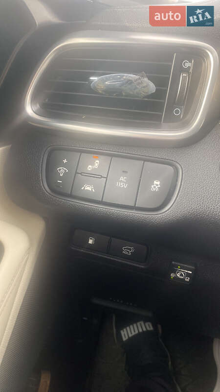 Внедорожник / Кроссовер Kia Sorento 2015 в Харькове