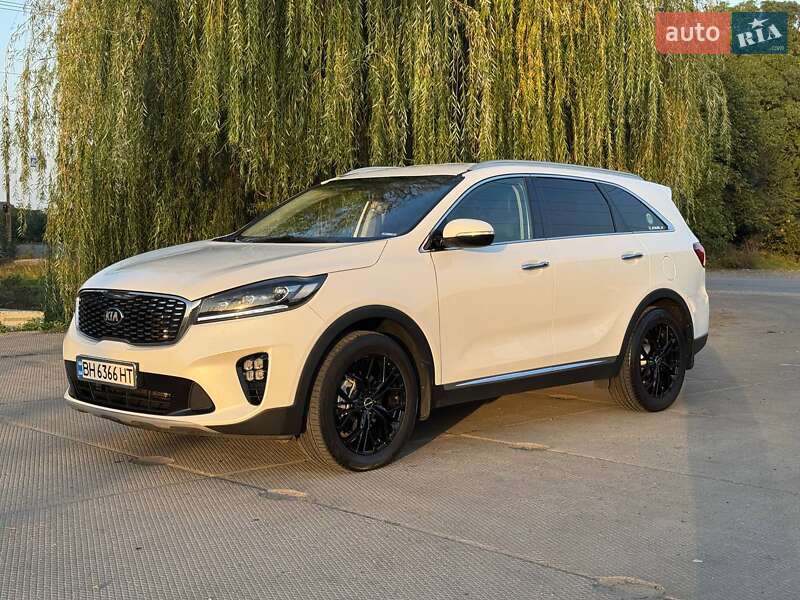 Позашляховик / Кросовер Kia Sorento 2017 в Одесі