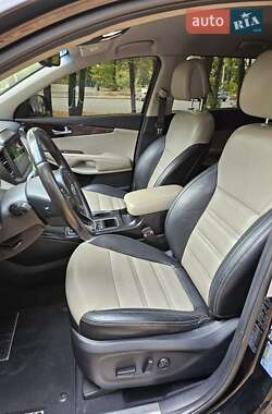Внедорожник / Кроссовер Kia Sorento 2015 в Харькове