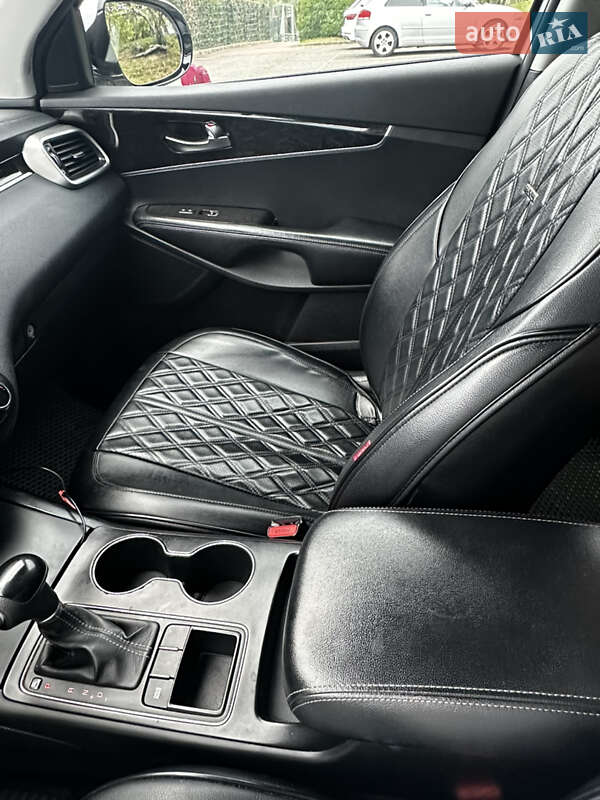 Позашляховик / Кросовер Kia Sorento 2016 в Херсоні