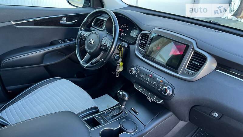 Внедорожник / Кроссовер Kia Sorento 2015 в Ивано-Франковске