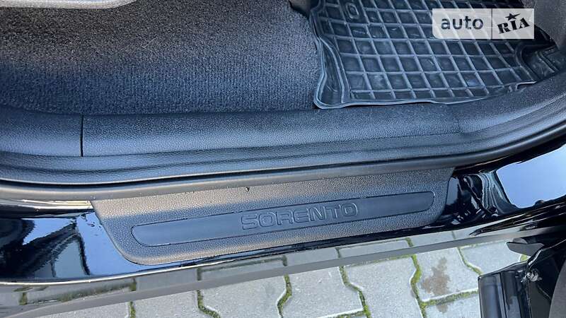 Внедорожник / Кроссовер Kia Sorento 2015 в Ивано-Франковске