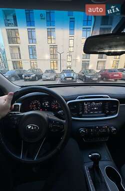 Позашляховик / Кросовер Kia Sorento 2017 в Львові