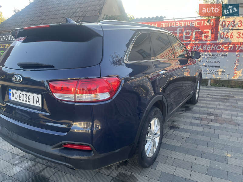 Позашляховик / Кросовер Kia Sorento 2015 в Сваляві фото 7 Позашляховик / Кросовер Kia Sorento 2015 в Сваляві