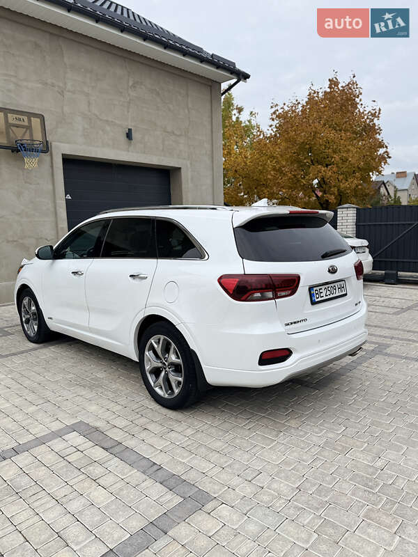 Внедорожник / Кроссовер Kia Sorento 2018 в Южноукраинске