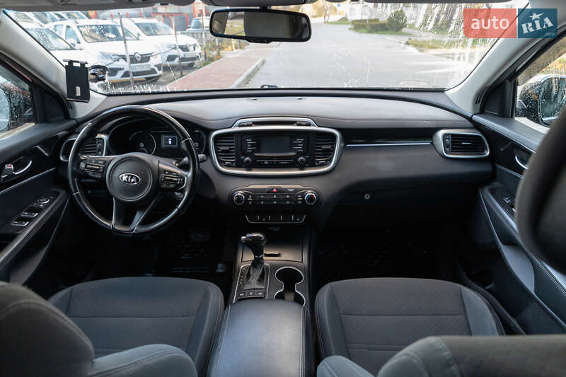 Позашляховик / Кросовер Kia Sorento 2015 в Львові